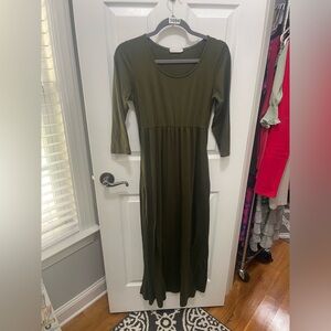 Entro Green Casual Sheath Dress with Scoop Neck